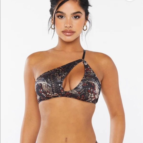 Savage X Fenty Asymmetrical Lace Bralette - Picture 1 of 4